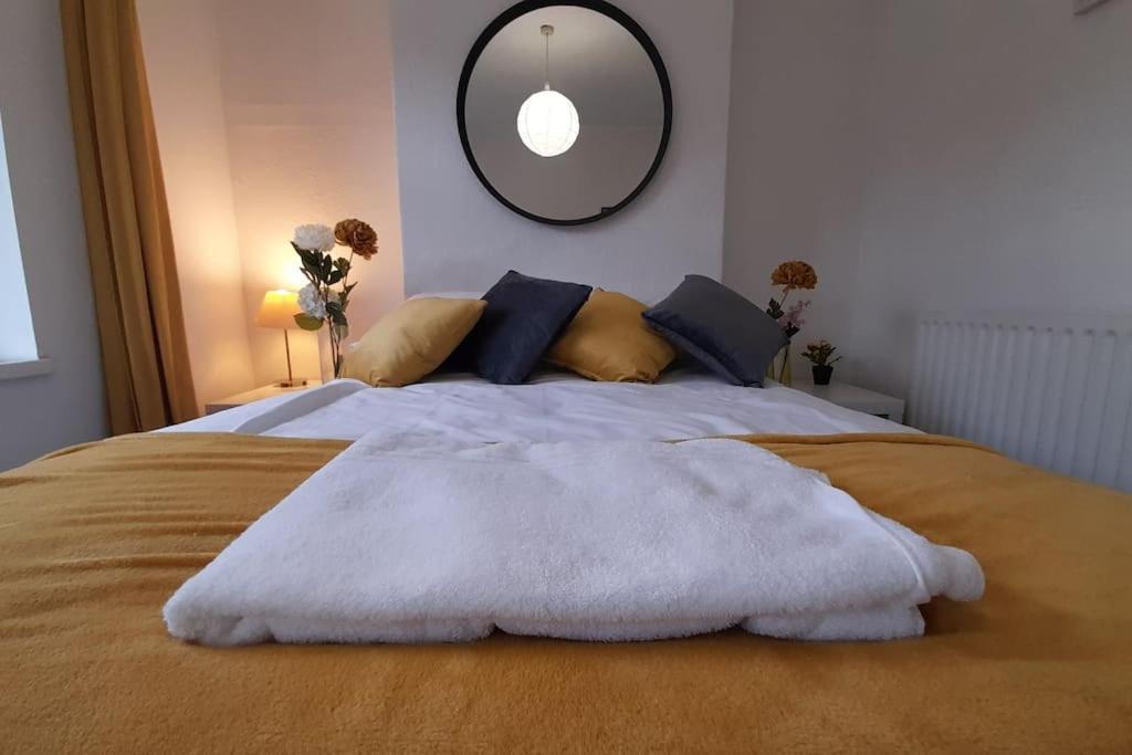 Spacious 4 Bedroom, Free Netflix, Central Location Cardiff Zewnętrze zdjęcie
