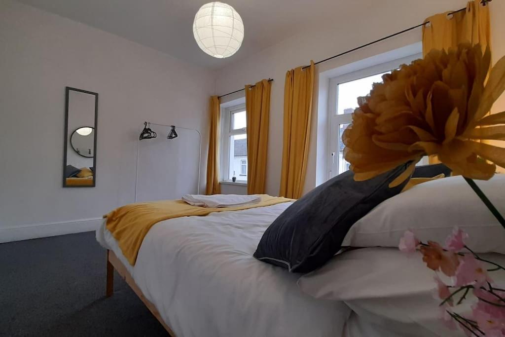 Spacious 4 Bedroom, Free Netflix, Central Location Cardiff Zewnętrze zdjęcie