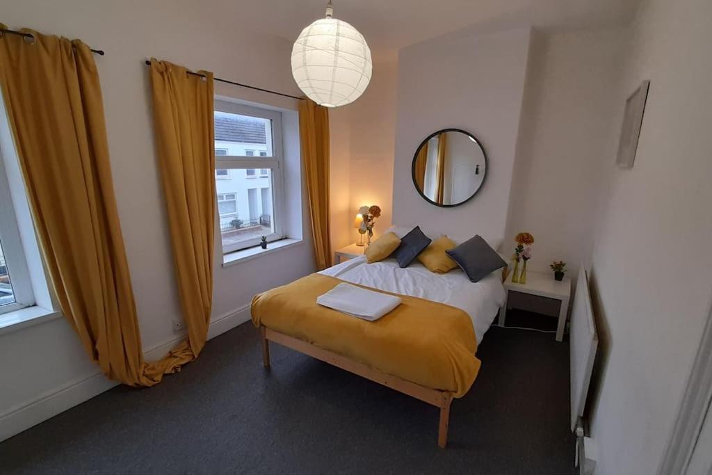 Spacious 4 Bedroom, Free Netflix, Central Location Cardiff Zewnętrze zdjęcie