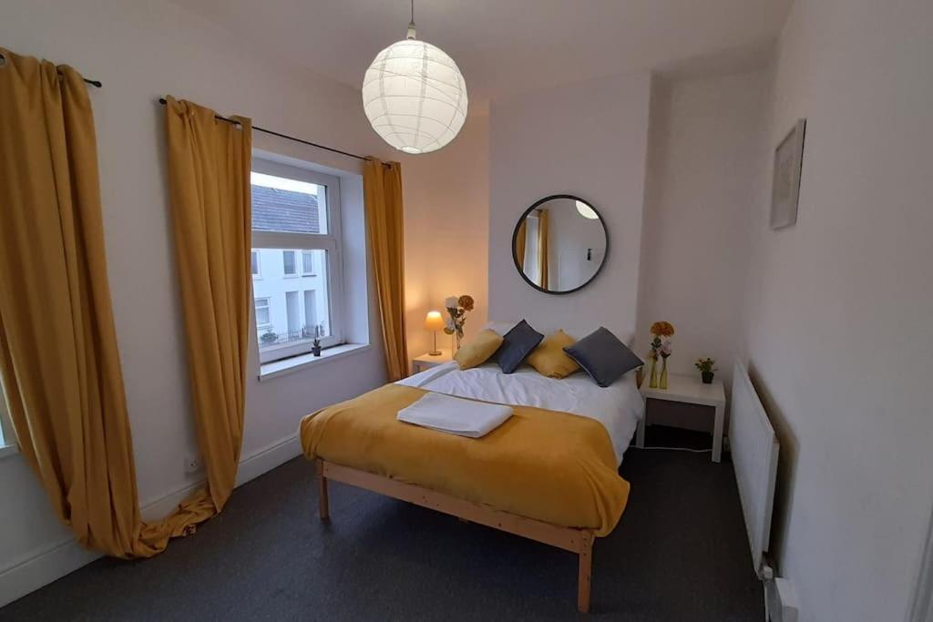 Spacious 4 Bedroom, Free Netflix, Central Location Cardiff Zewnętrze zdjęcie