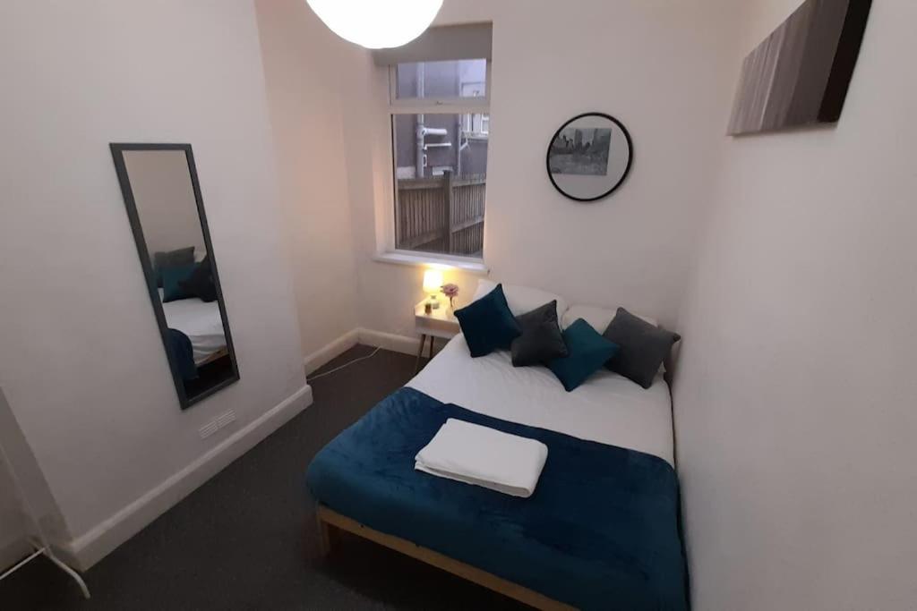 Spacious 4 Bedroom, Free Netflix, Central Location Cardiff Zewnętrze zdjęcie